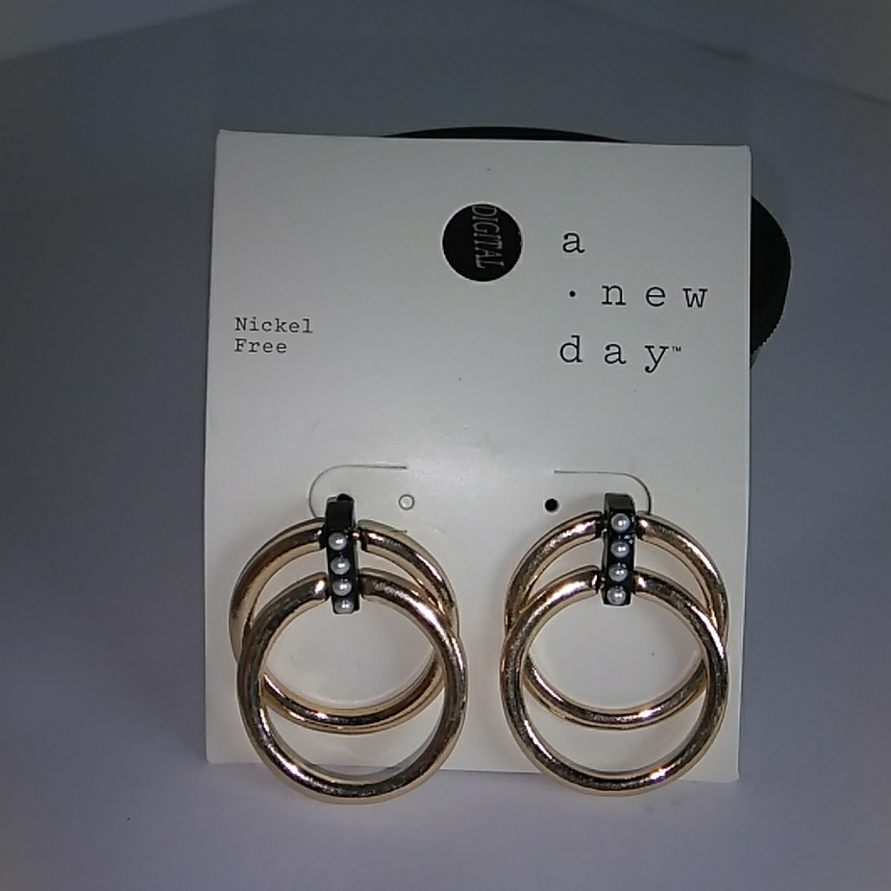 Earings